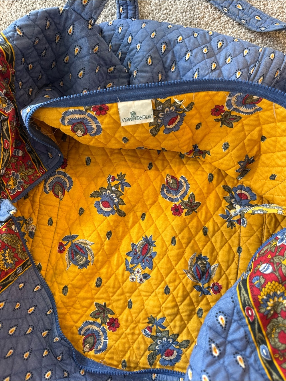 Vera Bradley Vintage / Discontinued French Blue Quilted Extra Large Duffle Bag - Picture 3 of 13